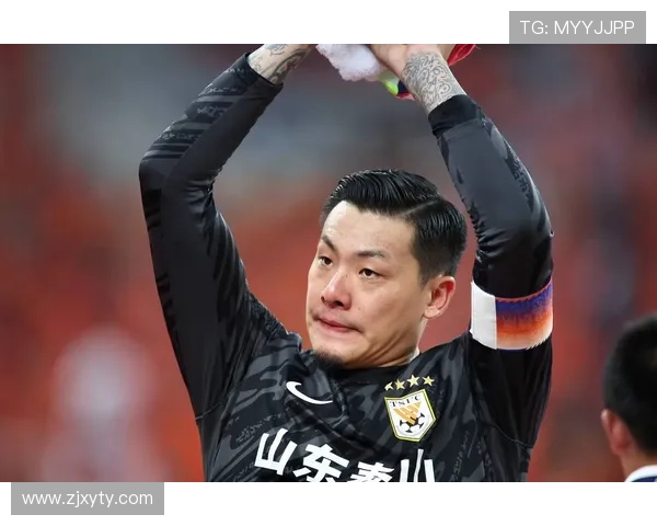 山东泰山关键战表现波动,防守稳定性面临考验 山东泰山关键战表现波动,防守稳定性面临考验