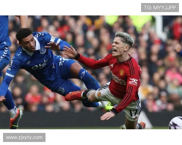 曼联防线失误频繁，防守稳定性问题持续显现